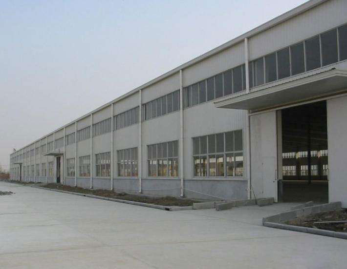 工廠一角-灌裝區